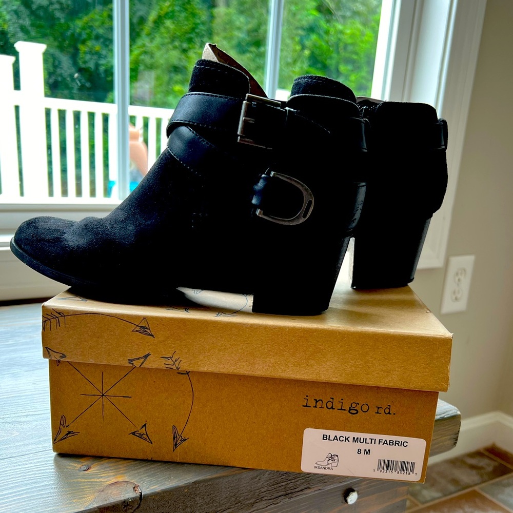 INDIGO RD. Irsandra Black fabric Ankle Boots 8M